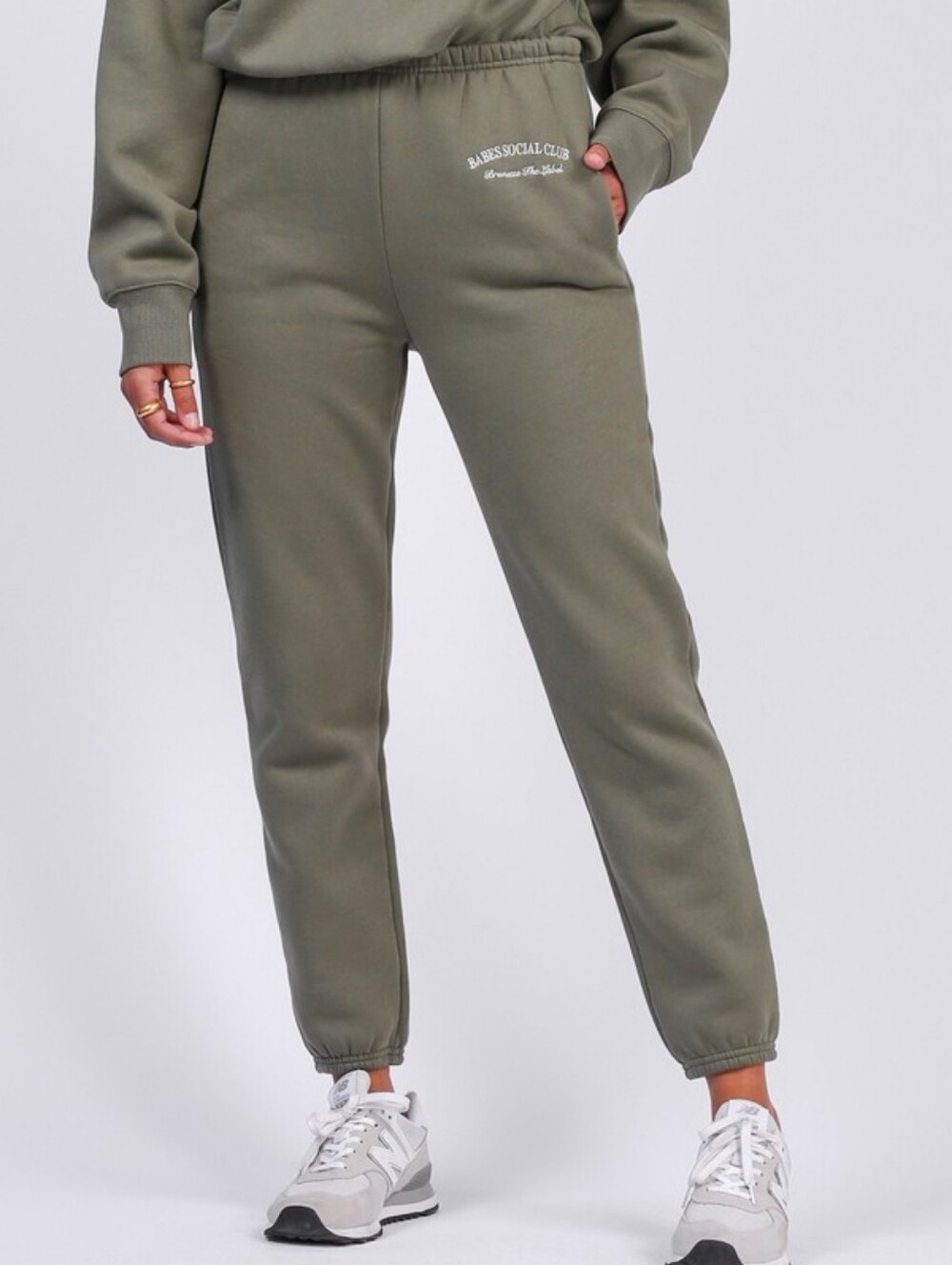 NWT Brunette The Label Babes Social Club High Rise Jogger Sweatpants Green S/M